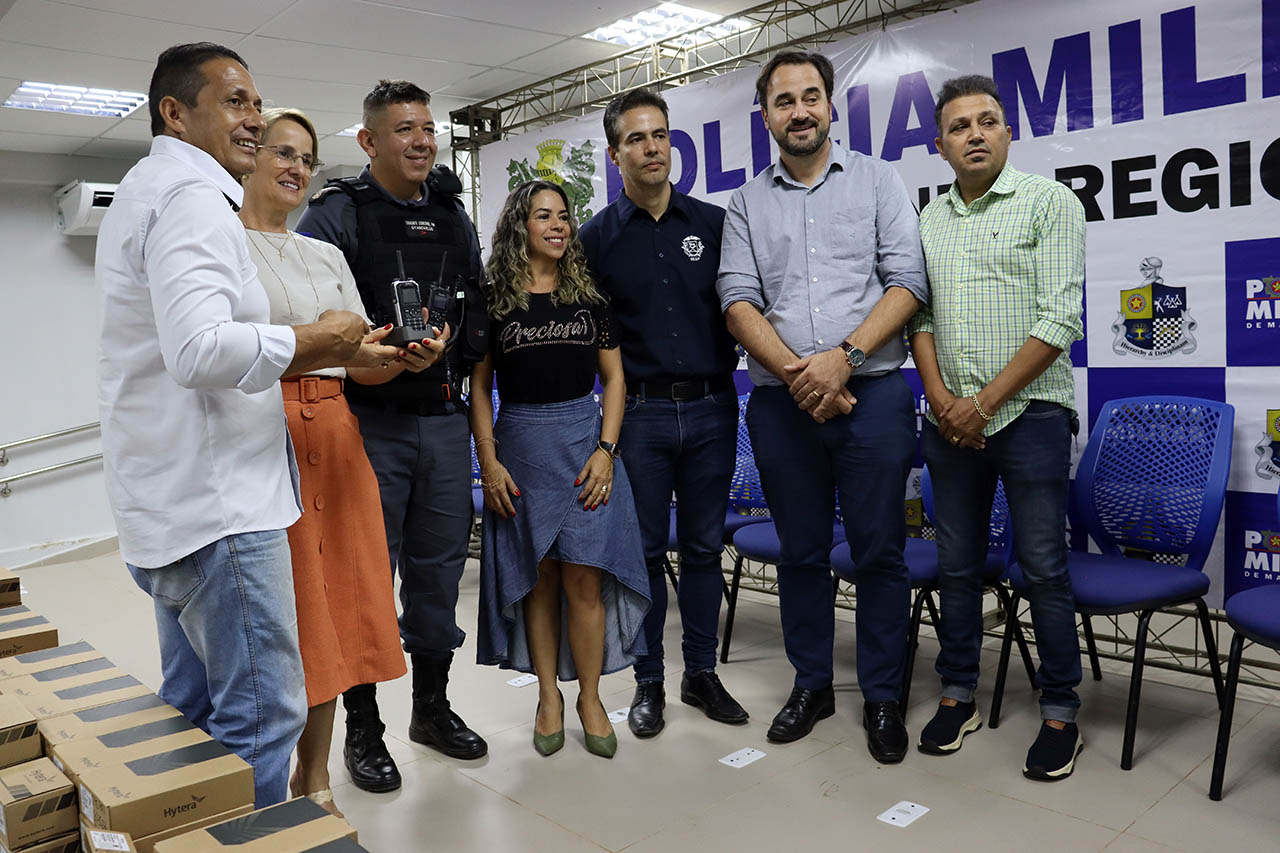 entrega de radios5